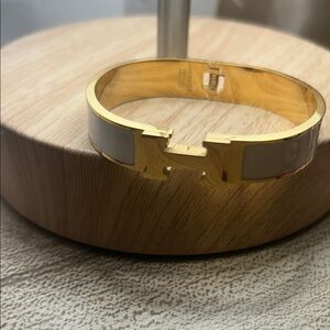 Gold and white Bracelet